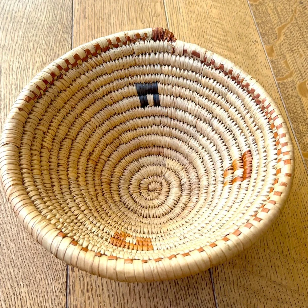 Native American Basket 8.5